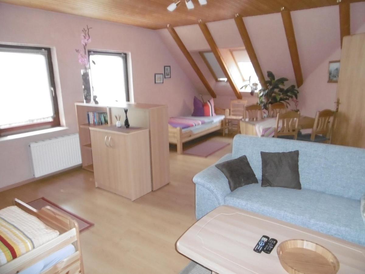 Ferienwohnungen Moritz Riechheim 외부 사진